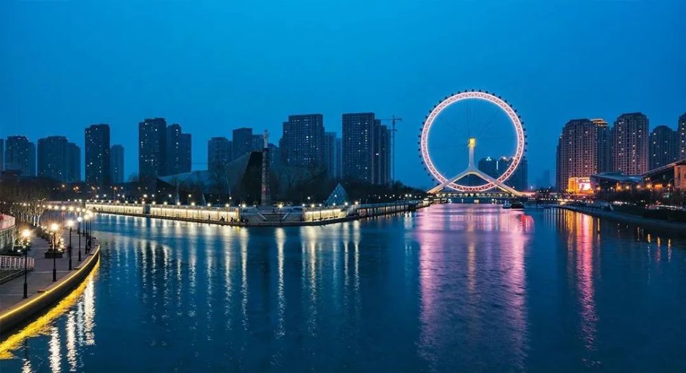 天津梦想启航,扬帆起航的航船