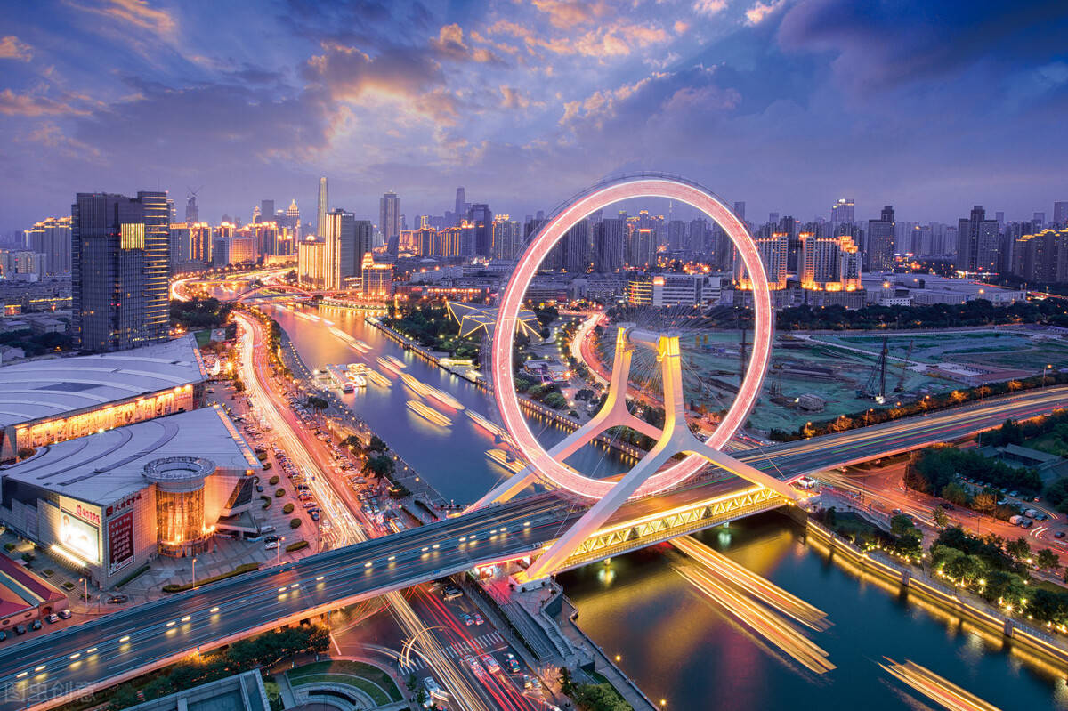 天津梦想启航，扬帆起航的航船